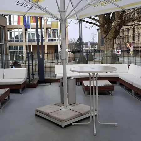 Zum Simonbraeu Hotel *