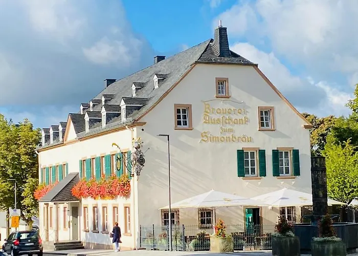 Zum Simonbraeu Hotel *