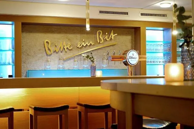 Zum Simonbraeu Hotel