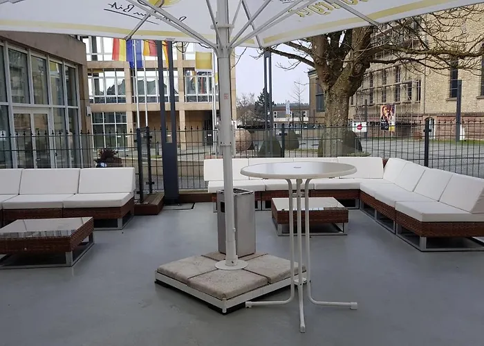 Zum Simonbraeu Hotel *